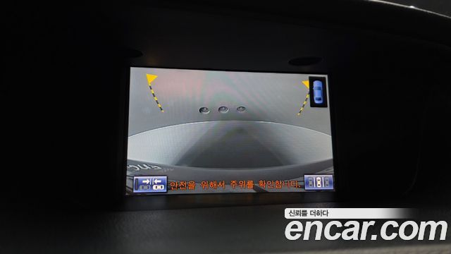 Lexus ES300h Supreme XV60 2013 — фото 15