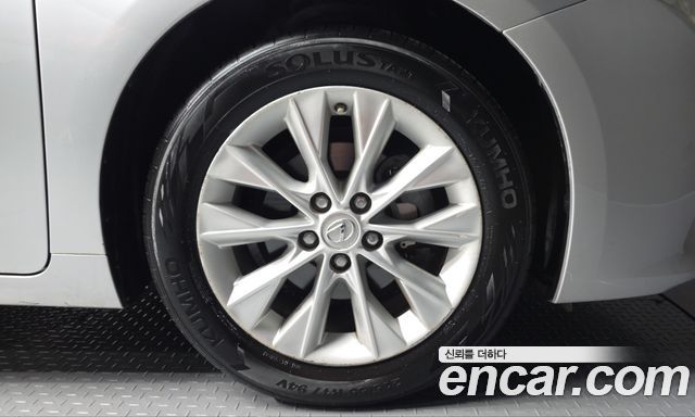 Lexus ES300h Supreme XV60 2013 — фото 21