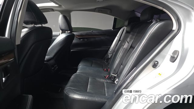 Lexus ES300h Supreme XV60 2013 — фото 26