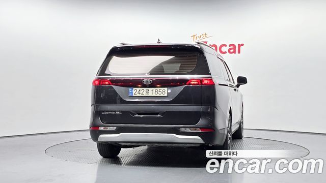 Kia Carnival (IV) Diesel 9-Seater Prestige 2021 — фото 4