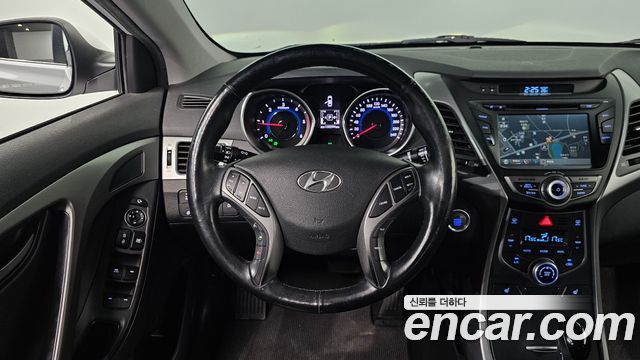 Hyundai Avante 1.6 VGT Modern Standard 2014 — фото 12