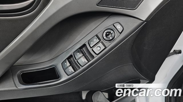Hyundai Avante 1.6 VGT Modern Standard 2014 — фото 17