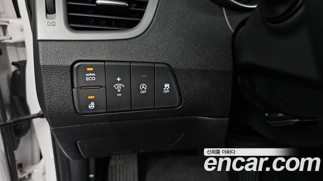 Hyundai Avante 1.6 VGT Modern Standard 2014 — фото 19