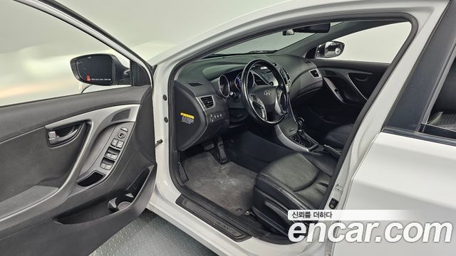 Hyundai Avante 1.6 VGT Modern Standard 2014 — фото 26