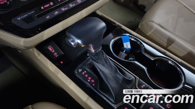 Kia Carnival 9-Seater Noblesse Special 2019 — фото 9