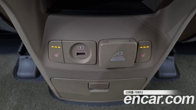 Kia Carnival 9-Seater Noblesse Special 2019 — фото 12