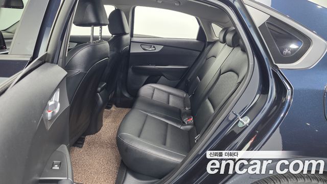 Kia K3 (II) 1.6 Prestige 2022 — фото 11