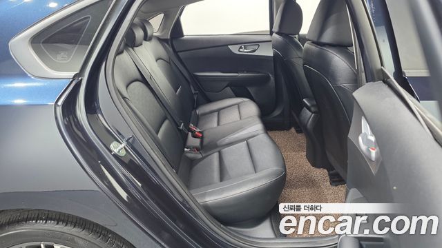 Kia K3 (II) 1.6 Prestige 2022 — фото 12