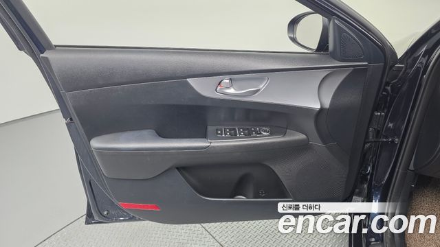 Kia K3 (II) 1.6 Prestige 2022 — фото 24