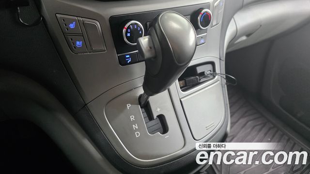 Hyundai Grand Starex Van 3-Seater Smart 2019 — фото 9