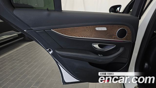 Mercedes-Benz E-Class (W213) E250 Exclusive 2021 — фото 25