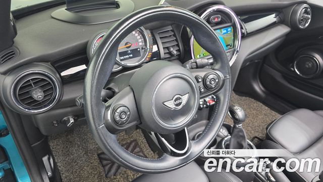 MINI Cooper Convertible Standard 3rd Generation 2017 — фото 19