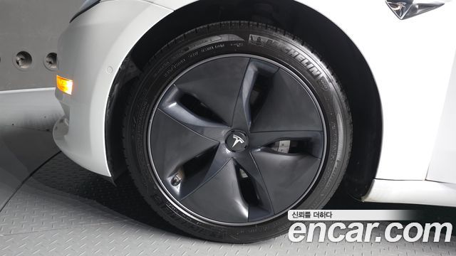 Tesla Model 3 Standard Range Plue RWD 2020 — фото 5