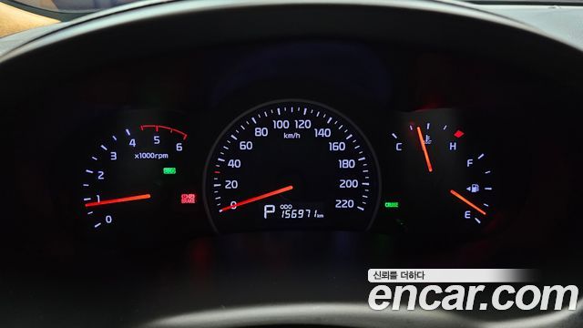 Kia Carnival R New Carnival Limousine GLX High-Deluxe 2013 — фото 8