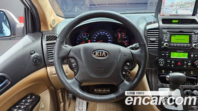Kia Carnival R New Carnival Limousine GLX High-Deluxe 2013 — фото 13