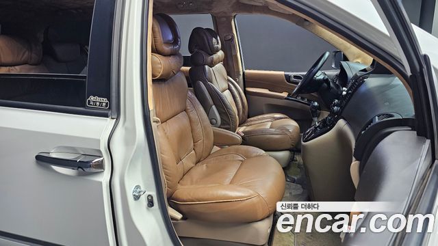 Kia Carnival R New Carnival Limousine GLX High-Deluxe 2013 — фото 26