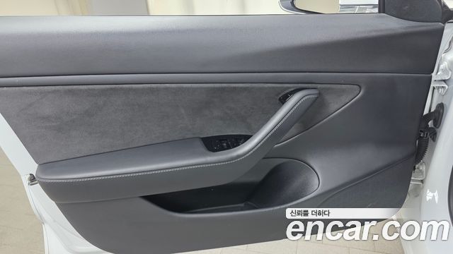 Tesla Model 3 Long Range AWD 2020 — фото 24