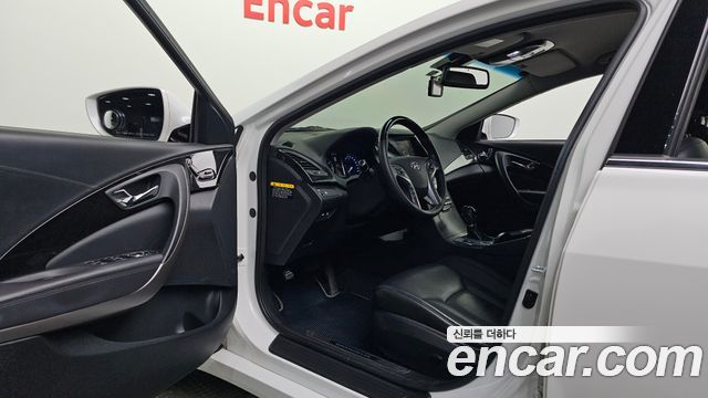 Hyundai Grandeur (HG) HG240 Modern 2015 — фото 10