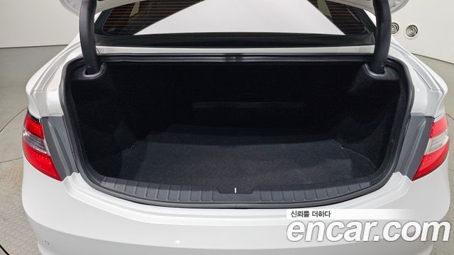 Hyundai Grandeur (HG) HG240 Modern 2015 — фото 20