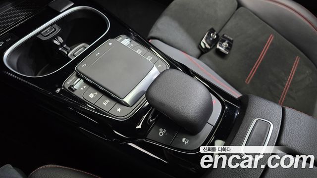 Mercedes-Benz A-Class (W177) AMG A45 4MAITC+ Hatchback 2023 — фото 19