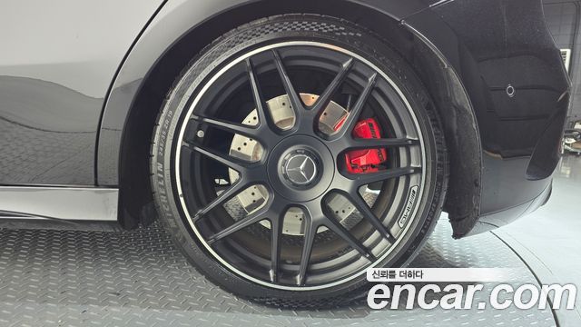 Mercedes-Benz A-Class (W177) AMG A45 4MAITC+ Hatchback 2023 — фото 21