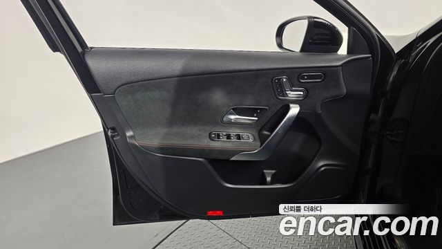 Mercedes-Benz A-Class (W177) AMG A45 4MAITC+ Hatchback 2023 — фото 24