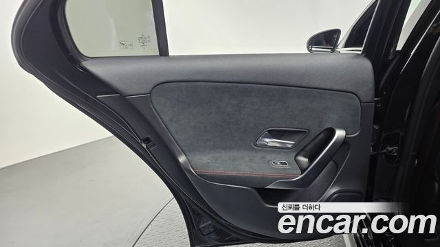 Mercedes-Benz A-Class (W177) AMG A45 4MAITC+ Hatchback 2023 — фото 25
