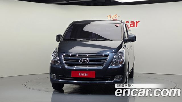 Hyundai Grand Starex 5-Seater VAN Smart 2017 — фото 3