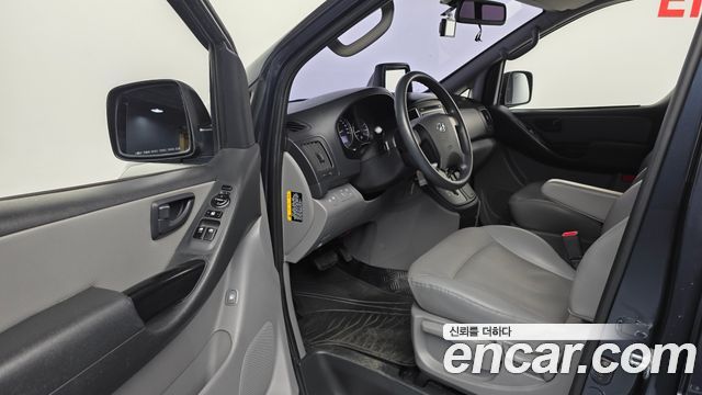 Hyundai Grand Starex 5-Seater VAN Smart 2017 — фото 10