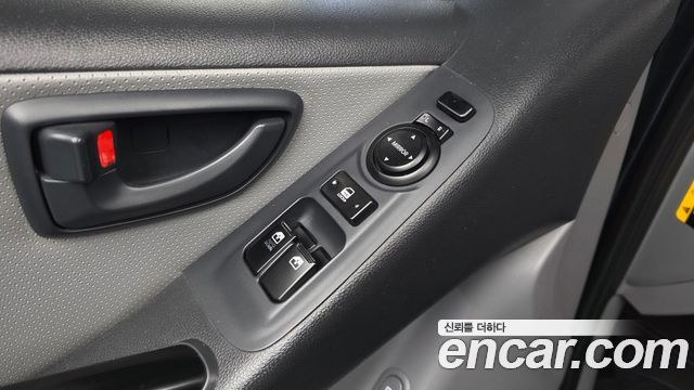 Hyundai Grand Starex 5-Seater VAN Smart 2017 — фото 18