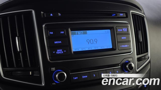 Hyundai Grand Starex 5-Seater VAN Smart 2017 — фото 22