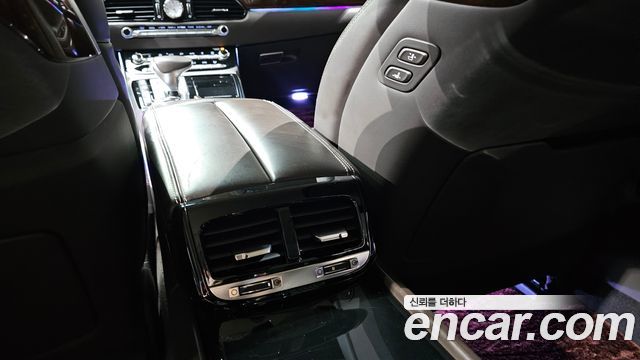 Genesis EQ900 5.0 GDI AWD Limousine Prestige 2016 — фото 34