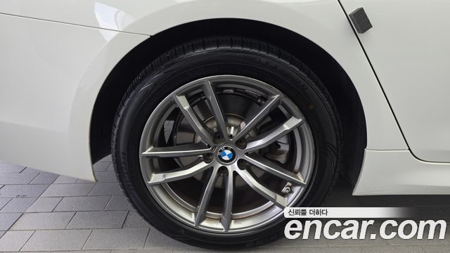BMW 5 Series (G30) 520d xDrive M Sport Package Plus 2018 — фото 5