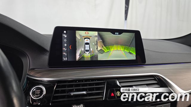 BMW 5 Series (G30) 520d xDrive M Sport Package Plus 2018 — фото 14
