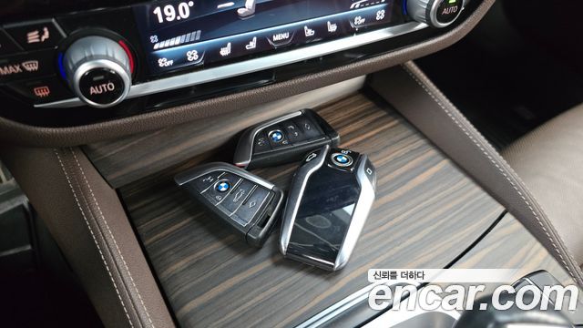BMW 5 Series (G30) 520d xDrive M Sport Package Plus 2018 — фото 15