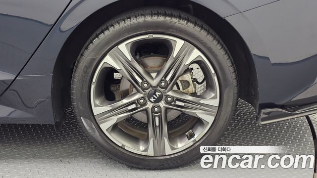 Kia K5 (III) 2.0 Noblesse 2020 — фото 21