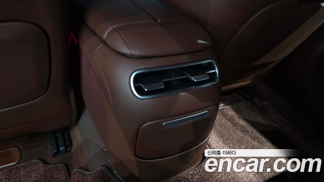 Genesis G90 (RS4) Gasoline 3.5 Turbo AWD 2022 — фото 38