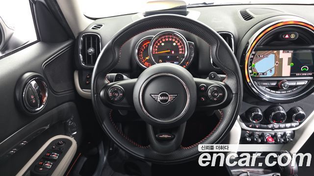 MINI Cooper S Countryman ALL4 2nd 2019 — фото 17