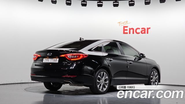 Hyundai Sonata (LF) 2.0 Premium 2015 — фото 2