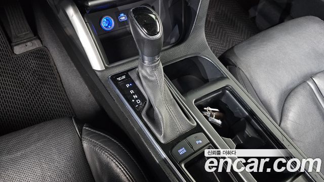 Hyundai Sonata (LF) 2.0 Premium 2015 — фото 9