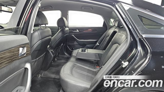 Hyundai Sonata (LF) 2.0 Premium 2015 — фото 12