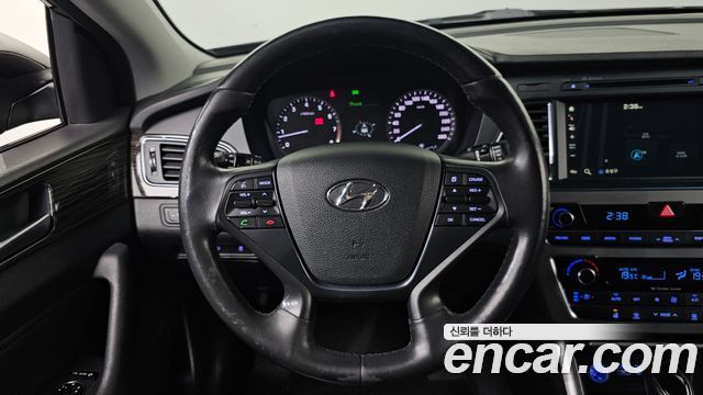 Hyundai Sonata (LF) 2.0 Premium 2015 — фото 14