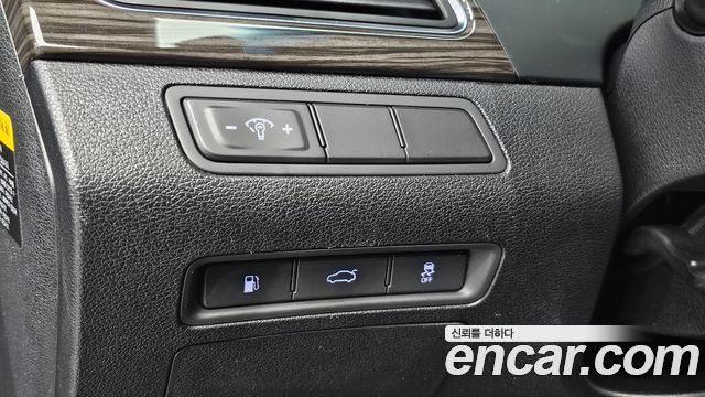 Hyundai Sonata (LF) 2.0 Premium 2015 — фото 19