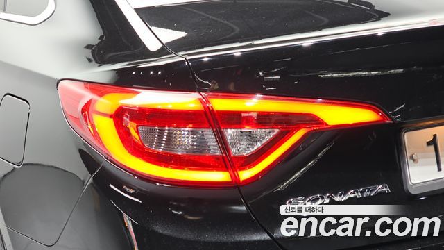 Hyundai Sonata (LF) 2.0 Premium 2015 — фото 23