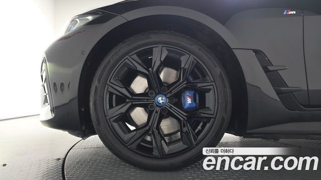 BMW i4 eDrive40 M Sports Pro 2023 — фото 5