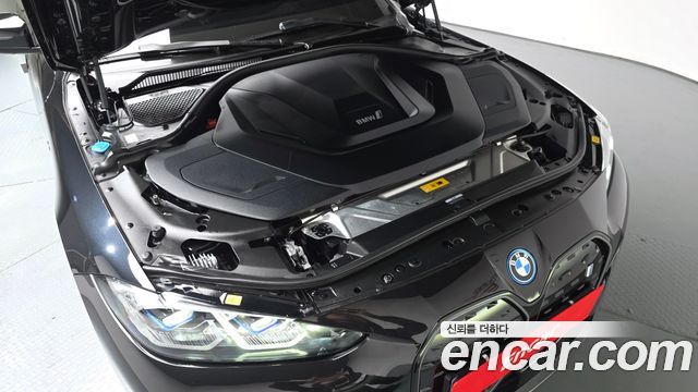 BMW i4 eDrive40 M Sports Pro 2023 — фото 6