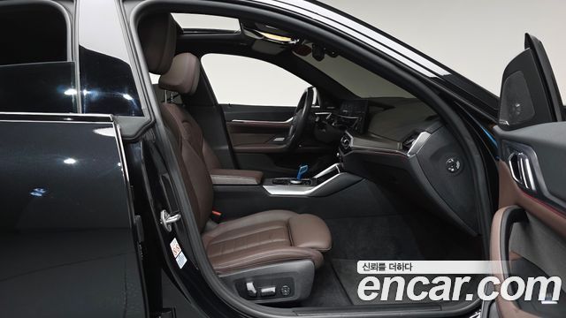 BMW i4 eDrive40 M Sports Pro 2023 — фото 26