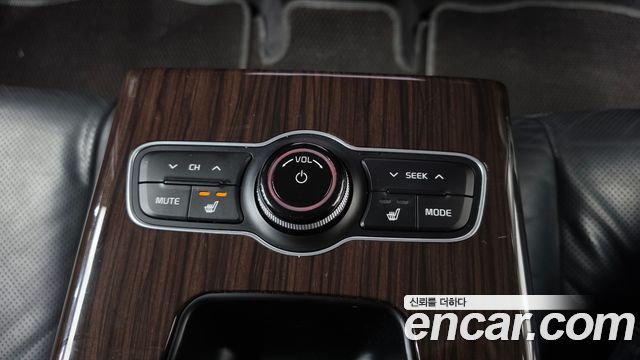 Kia K7 LPI 3.0 Prestige 2016 — фото 12