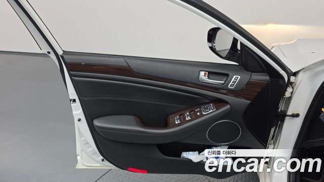 Kia K7 LPI 3.0 Prestige 2016 — фото 24