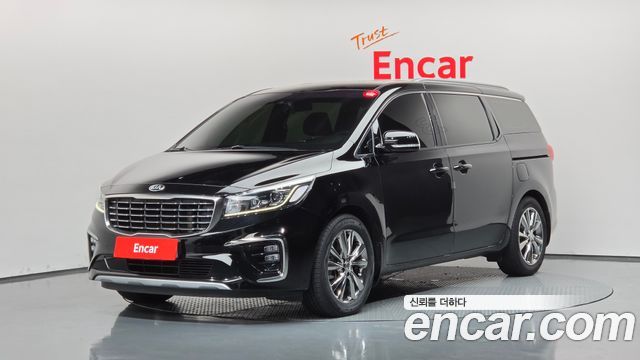 Kia Carnival 9-Seater Prstige